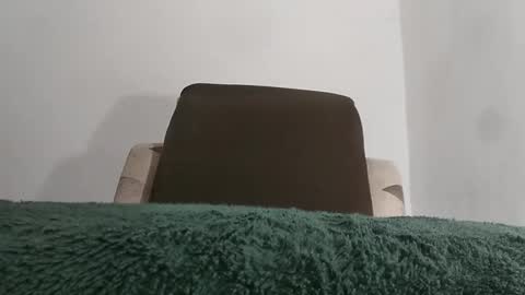 Snapshot of alotofcream chatting on 14, 1, 2026 alotofcream4u online show from 14, 1, 2026