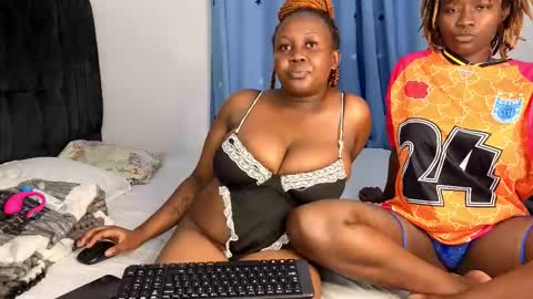 alotta_titties online show from 7, 2, 2026