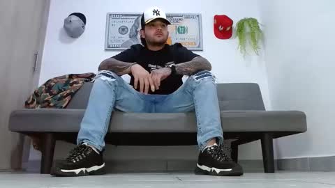 Snapshot of alpha_cash chatting on 5, 4, 2026 alpha_cash online show from 5, 4, 2026