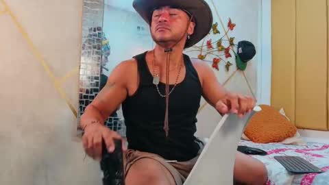 Snapshot of alpha_kong chatting on 15, 10, 2025 Alpha online show from 15, 10, 2025