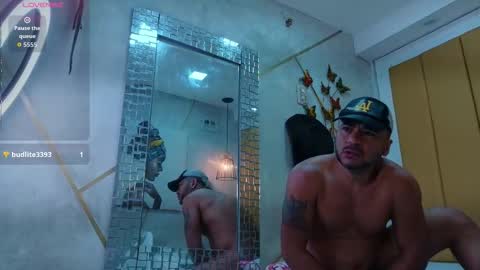 Snapshot of alpha_kong chatting on 25, 10, 2025 Alpha online show from 25, 10, 2025