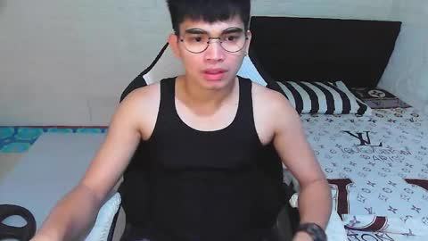 Snapshot of alpha_rider chatting on 15, 12, 2025 Angelo online show from 15, 12, 2025