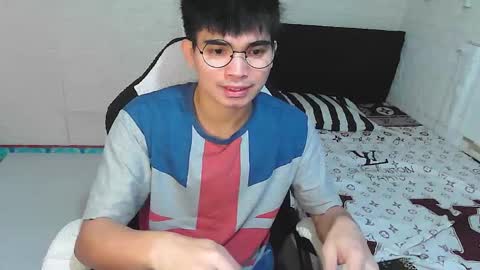 Snapshot of alpha_rider chatting on 19, 12, 2025 Angelo online show from 19, 12, 2025