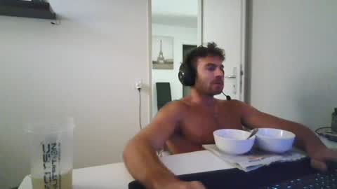 Snapshot of alphah_hunk chatting on 26, 6, 2026 alphah_hunk online show from 26, 6, 2026