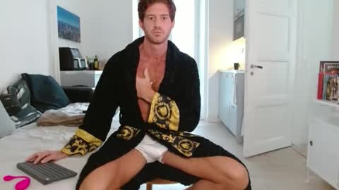 Snapshot of alphahung23 chatting on 7, 11, 2025 alphahung23 online show from 7, 11, 2025