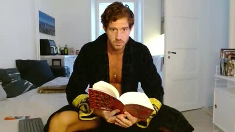 Snapshot of alphahung23 chatting on 13, 11, 2025 alphahung23 online show from 13, 11, 2025