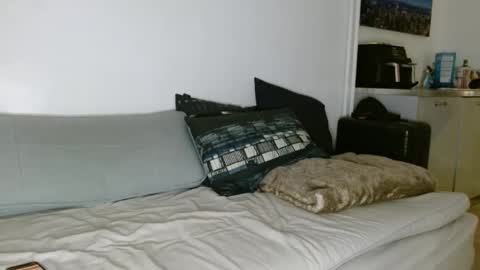 alphahung23 online show from 17, 12, 2025