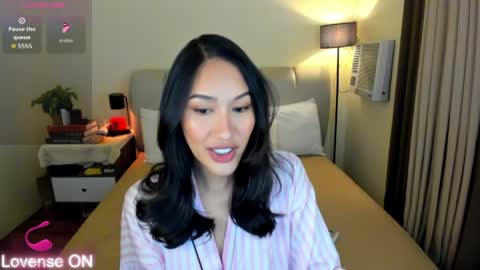 sophia betterthanyourx online show from 8, 4, 2026