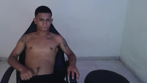 Snapshot of alphas_latins chatting on 3, 6, 2026 alphas_latins online show from 3, 6, 2026