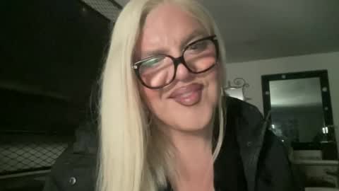 Snapshot of alphatransmami chatting on 26, 12, 2024 alphatransmami online show from 26, 12, 2024