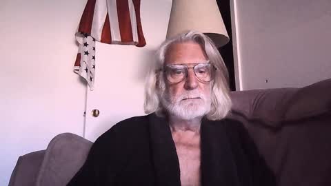 AlphaUniform online show from 1, 10, 2025