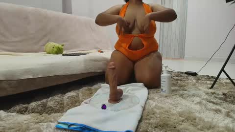 aluna_sm online show from 25, 5, 2026