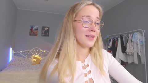 Amelia NEXT STREAM  online show from 13, 12, 2024