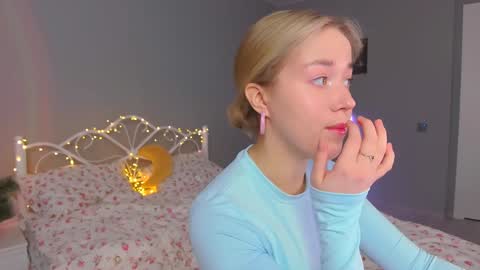 Amelia NEXT STREAM  online show from 12, 1, 2025