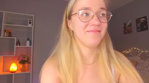 Amelia NEXT STREAM  online show from 25, 2, 2025