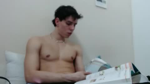 alvarodancer online show from 9, 3, 2026