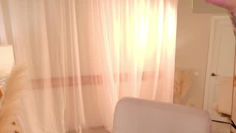 Snapshot of alwayssunnny chatting on 31, 5, 2026 Lilu online show from 31, 5, 2026