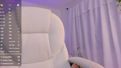 Snapshot of aly_moon chatting on 31, 1, 2025 Im Aly3 online show from 31, 1, 2025