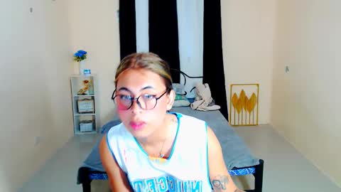 alyannarose online show from 18, 9, 2025