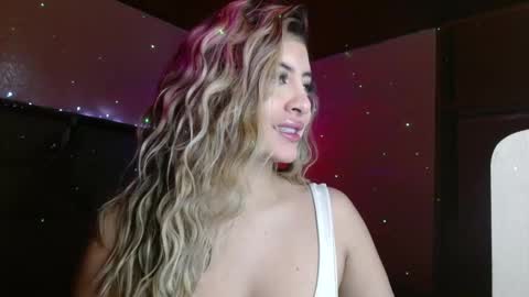 alyce__ online show from 4, 12, 2025