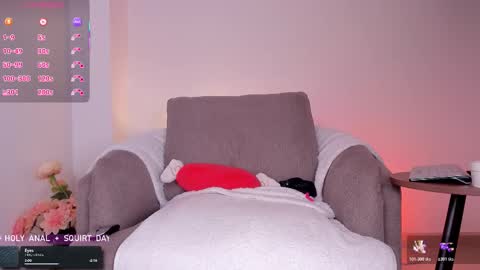 Snapshot of alyjonesoficiall_ chatting on 31, 1, 2026 Aly Instg oficial alyjones Lush and Domi love toys are on online show from 31, 1, 2026