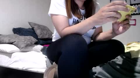 Snapshot of alynfoxx chatting on 4, 7, 2026 Alyn Maria online show from 4, 7, 2026
