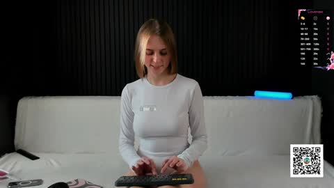 Snapshot of alyona_24 chatting on 20, 1, 2025 Alena online show from 20, 1, 2025