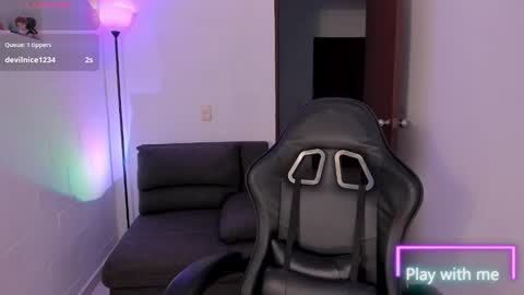 Alyson online show from 6, 11, 2025