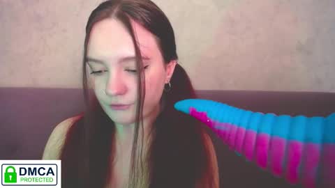 Snapshot of alyssa__scarlet chatting on 7, 10, 2025 Alyssa online show from 7, 10, 2025