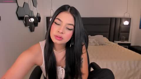 Snapshot of alyssadean_ chatting on 15, 9, 2025 Aly  online show from 15, 9, 2025