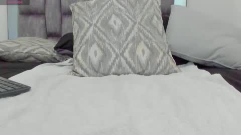 Snapshot of alyssia_oceann chatting on 19, 5, 2026 alyssia online show from 19, 5, 2026