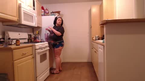 Snapshot of alyssiaamorexo chatting on 1, 3, 2025 Alyssiaamorexo online show from 1, 3, 2025