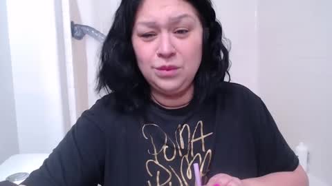 Snapshot of alyssiaamorexo chatting on 4, 3, 2025 Alyssiaamorexo online show from 4, 3, 2025