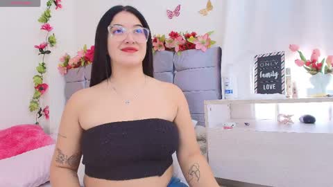 Isabella online show from 30, 4, 2026