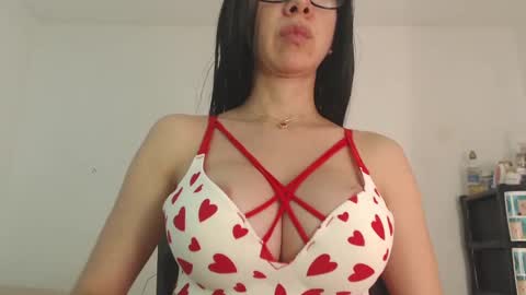 Snapshot of amadamar chatting on 9, 1, 2025 valentia online show from 9, 1, 2025