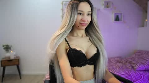Amai  Liu online show from 5, 2, 2025