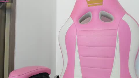 Amaia Mendoza online show from 18, 1, 2025