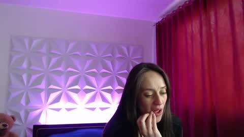 Amalett online show from 19, 10, 2025