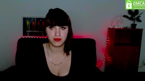 Ivanna online show from 12, 12, 2024