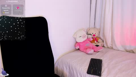 Amalia    real MIA  online show from 14, 12, 2024