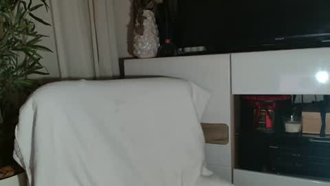 Snapshot of amanda0803 chatting on 31, 3, 2026 Angel or Demon online show from 31, 3, 2026