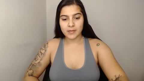 Snapshot of amanda5star chatting on 16, 1, 2025 The queen of the biceps online show from 16, 1, 2025