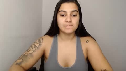 Snapshot of amanda5star chatting on 26, 1, 2025 The queen of the biceps online show from 26, 1, 2025