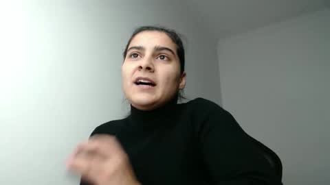 The queen of the biceps  online show from 11, 1, 2026