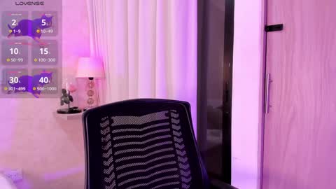 Snapshot of amanda_26 chatting on 17, 12, 2024 Luisa online show from 17, 12, 2024