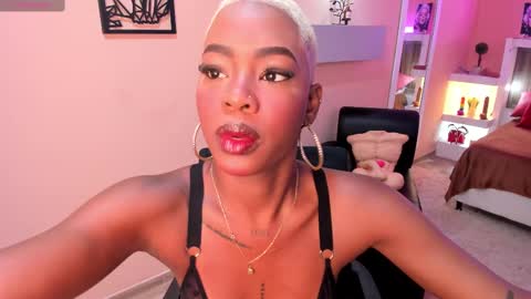 Snapshot of amanda_baker2 chatting on 7, 3, 2025 A M A N D A online show from 7, 3, 2025