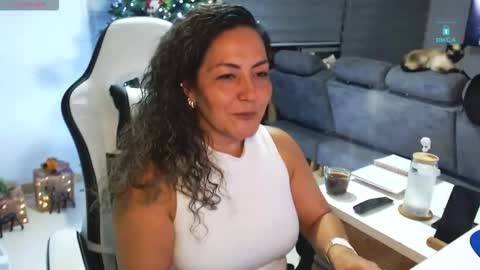 Snapshot of amanda_bella1 chatting on 12, 1, 2026 Amanda online show from 12, 1, 2026