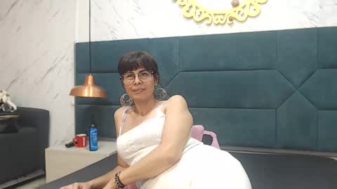 amanda_ramirez online show from 11, 5, 2026