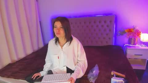 Snapshot of amandahoppe chatting on 15, 4, 2026 Amanda online show from 15, 4, 2026