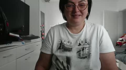 Snapshot of amandamuller1982 chatting on 27, 10, 2025 Anda online show from 27, 10, 2025